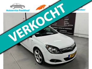 Opel Astra GTC 1.6 Executive AIRCO / NAVIGATIE / 18