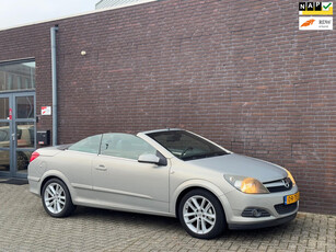 Opel Astra TwinTop 1.8 Cosmo Airco | Leder | PDC | Apk | NL-Auto