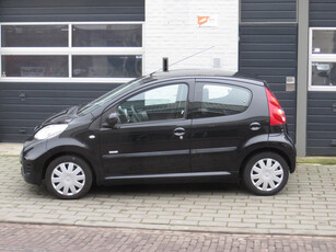 Peugeot 107 1.0-12V Millesim 200