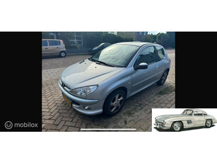 Peugeot 206 1.6-16V Air-line 3