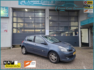 Renault Clio 1.4-16V Dynamique Luxe