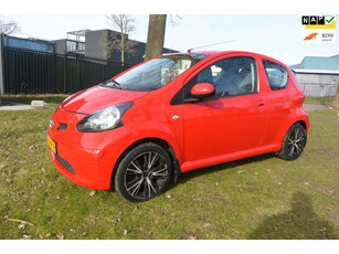 Toyota Aygo 1.0-12V +*3drs*automaat*elektr ramen*cv