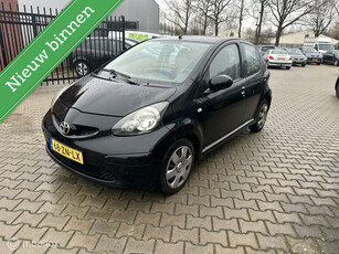 Toyota Aygo 1.0-12V +