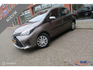 Toyota Yaris 1.3 VVT-i Aspiration Bi-Tone Airco Cruise cont