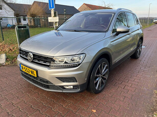 Volkswagen TIGUAN 1.5 TSI ACT Highline Business R | Camera | Stuurwiel verwarmd