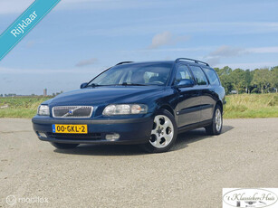 Volvo V70 2.0 T-5 Comfort Line aut. Lage kmstand!