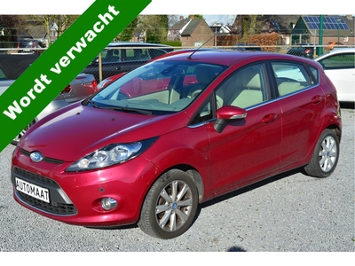 Ford Fiesta 1.4 Ghia 5 drs | AUTOMAAT | Climate Control | LM Velgen Cruise Control | PDC 2e PAASDAG OPEN VAN 12.00 TOT 16.00 UUR !