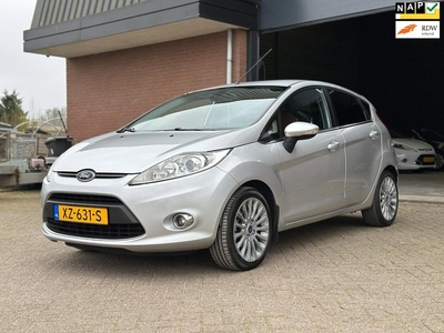 Ford Fiesta 1.4 Titanium AUTOMAAT, LEDER, STOELVERW., PDC!!