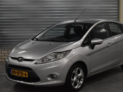 Ford Fiesta 1.4 Titanium vol Automaat + Bluetooth|Climate Control|Parkeersensoren|