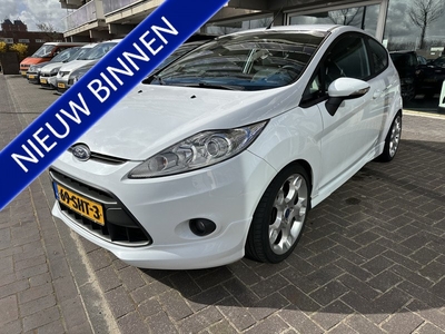 Ford Fiesta 1.6 Sport 3 deurs airco/ecc apk