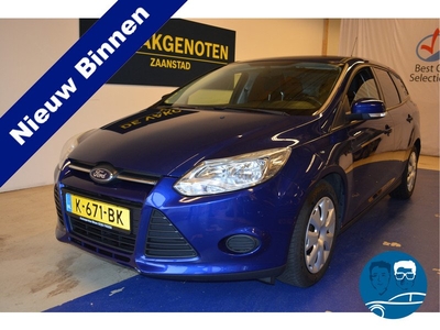 Ford FOCUS Wagon 1.0 EcoBoost Edition Plus Trekhaak tot 1200KG Airco Stoelverw Distributie gedaan boordcomp stoel in hoogte mooie strakke gezinsauto met trekhaak, boekje met volledig onderhoud.