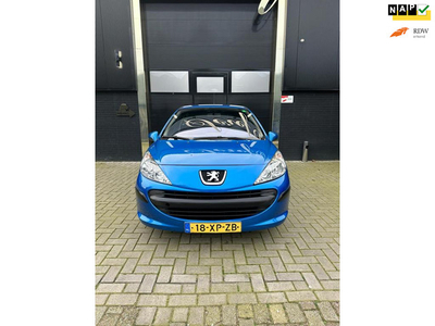 Peugeot 207 1.4 VTi X-line