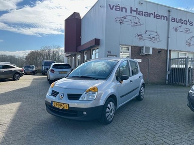 Renault Modus 1.6-16V Expression Basis