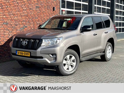 Toyota Land Cruiser 2.8 D-4D-F Challenger Blind Van GrijsKenteken/AchteruitrijCam./LED/DAB/Navi/Clima/Airco/Cruise/AppleCarplay