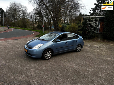 Toyota Prius 1.5 VVT-i Comfort