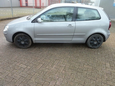 Volkswagen Polo 1.4-16V Optive