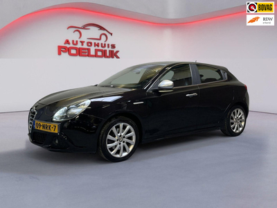 Alfa Romeo Giulietta 1.4 T Distinctive AIRCO CRUISE PDC TREKHAAK LEDER