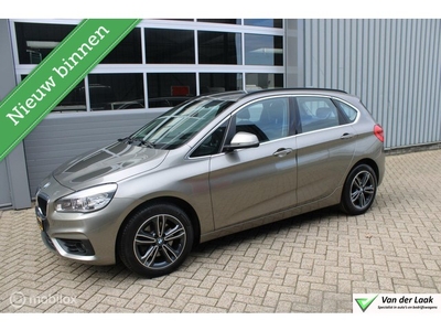 BMW 2-serie Active Tourer 218i Luxury Trekhaak Head Up Full