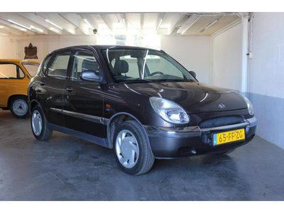 Daihatsu Sirion 1.0-12V RTi