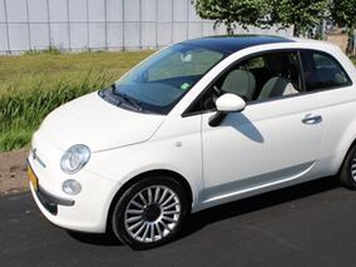 Fiat 500 0.9 TwinAir Lounge met Panorama dak