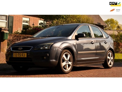 Ford Focus 2.0-16V Rally Edition 5 DEURS MET CRUISE