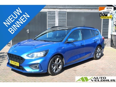 Ford Focus Wagon 1.0 EcoBoost ST Line Business Pano trekhaak