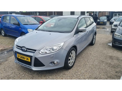 Ford Focus Wagon 1.0 EcoBoost Titanium??€4199,-??licht