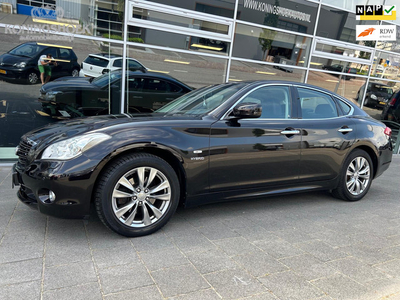 Infiniti Q70 3.5h GT Premium