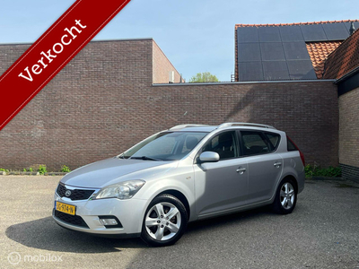 Kia Cee'd 1.6 X-ecutive | Trekhaak | Navi | PDC | Stoelverw