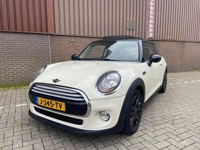 Mini Mini 1.5 Cooper Airco Pano Dealer onderhoud 1e eigenaar