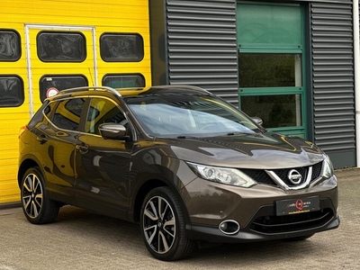 Nissan Qashqai 1.2 Tekna XENON/Panoramadak/Keyless/Leer