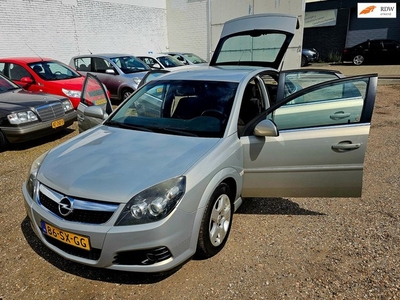 Opel Vectra GTS 1.8-16V ZEER NETJES RIJKLAAR