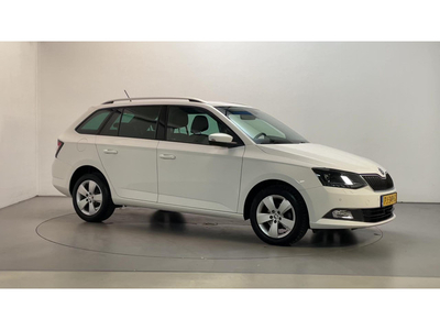 Skoda Fabia Combi 1.2 TSI Style Business Adaptive Cruise Navigatie Stoelverwarming Climate Control