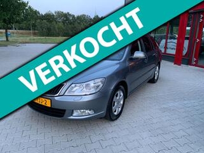 Skoda OCTAVIA Combi 1.2 TSI Elegance Business Line / Trekhaak / AUTOMAAT / Navi /