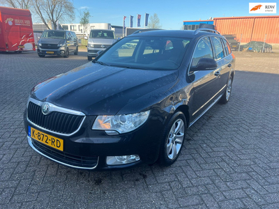 Skoda Superb Combi 1.4 TSI Comfort Business Line LICHTE SCHADE