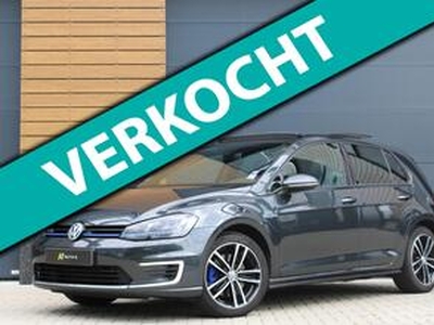 Volkswagen GOLF 1.4 TSI GTE/PANO/LEER/NAP/DEALER OH/TREKHAAK/CARPLAY.