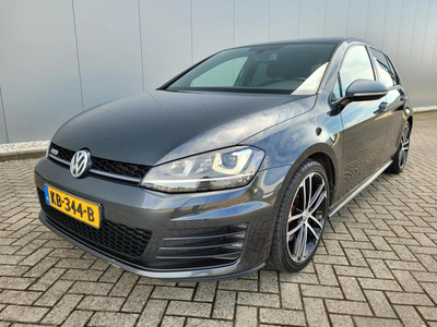 Volkswagen Golf 2.0 TDI GTD panodak en automaat