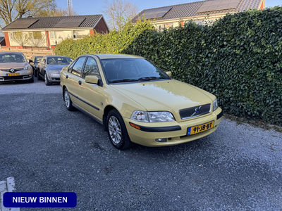 Volvo S40 1.6 Business | Airco | Elekt. Ramen | Trekhaak | Radio / CD | APK tot 25-04-2025! | Koningsdag zijn wij geopend op afspraak!