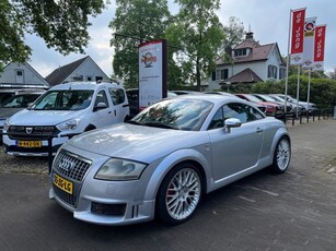 Audi TT 1.8 5V TURBO / LEDER STOELVERW. AIRCO-ECC ELEK. RAMEN