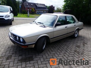 Auto BMW M535I (1985)