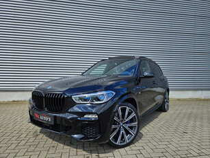 BMW X5 XDrive45e M Sport 394pk Panodak Laser Luchtvering Massage stoelen 360 camera Harman Kardon Sfeerverlichting