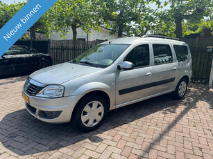 Dacia Logan MCV 1.6-16V Lauréate Airco 7p. Distributie is vv APK 03-2025