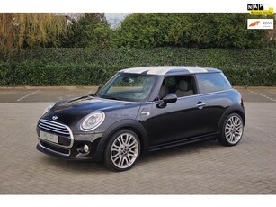 Mini Cooper 1.5 136pk 18