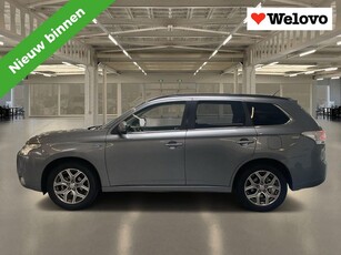 Mitsubishi Outlander 2.0 PHEV Instyle+ Onderhoud boekjes