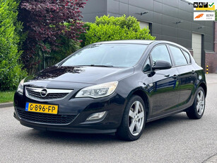 Opel Astra 1.4 Edition 5DR*Stoelverwarming*Cruise*Trekhaak*Airco*Parkeersensoren*15-05-2025 APK*