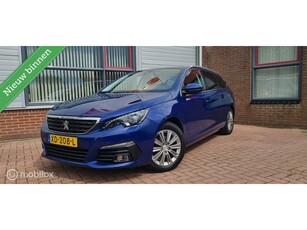 Peugeot 308 SW 1.2 PureTech Blue Lease Premium