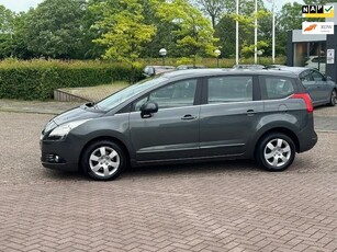 Peugeot 5008 1.6 VTi ST 7