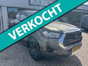 Toyota HI-LUX HiLux 2.4 D-4D Xtra Cab Invincible AUT 4X4 BJ 2022 ALLE OPIES