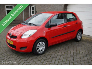 Toyota Yaris 1.0 VVTi Cool zeer nette auto !!