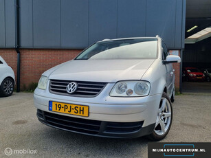 Volkswagen Touran 1.6-16V FSI Highline / AUTOMAAT / NAP